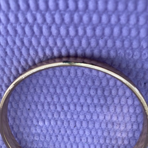 Cheetah Print 
ALDO Animal Print wallet With Detachable Strap Gold Colored ring - Picture 11 of 11